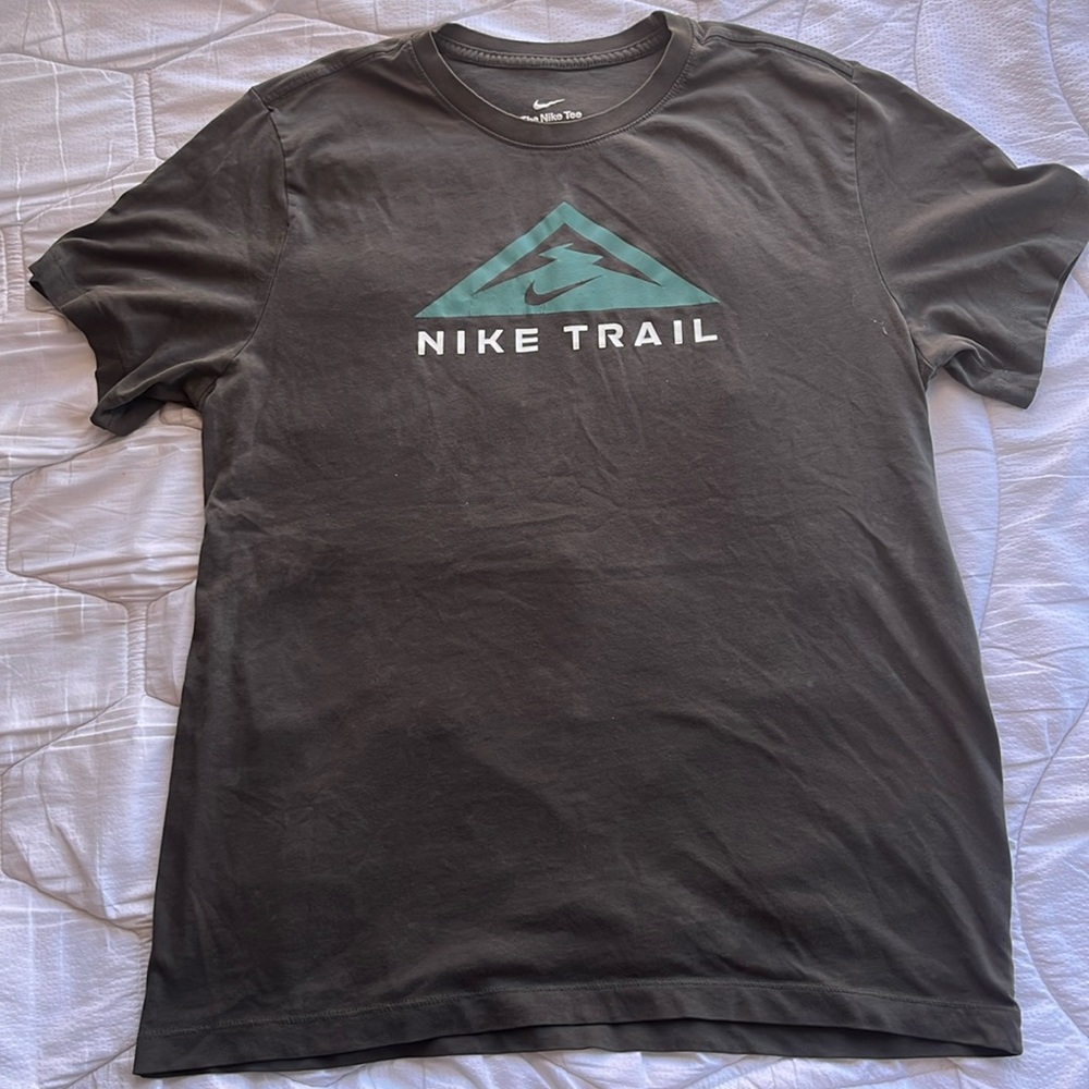Nike Trail Large T Shirt